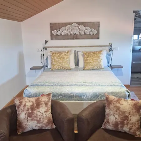 Casa Dinastia Sotao Y Casa Dinastia Miramar