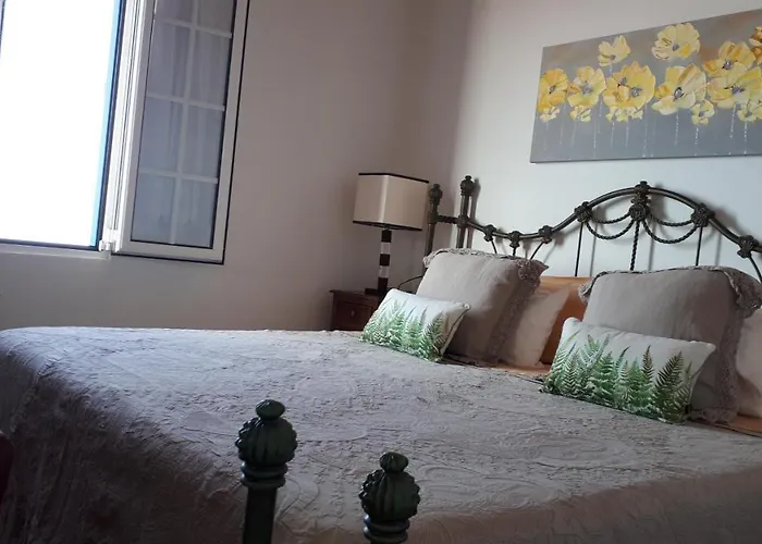 Casa Dinastia Sotao Y Casa Dinastia Miramar Ribeira Brava